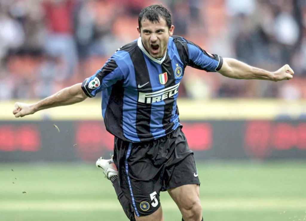 Dejan Stankovic firmó por el Inter de Milán en enero de 2004 procedente de la Lazio.