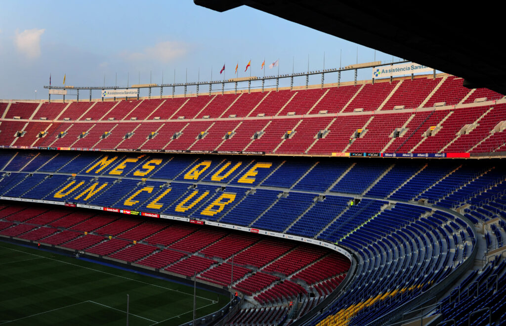'Mes que un club', filosofía del FC Barcelona, también presente en las gradas del Camp Nou. Jasper Juinen/Getty Images