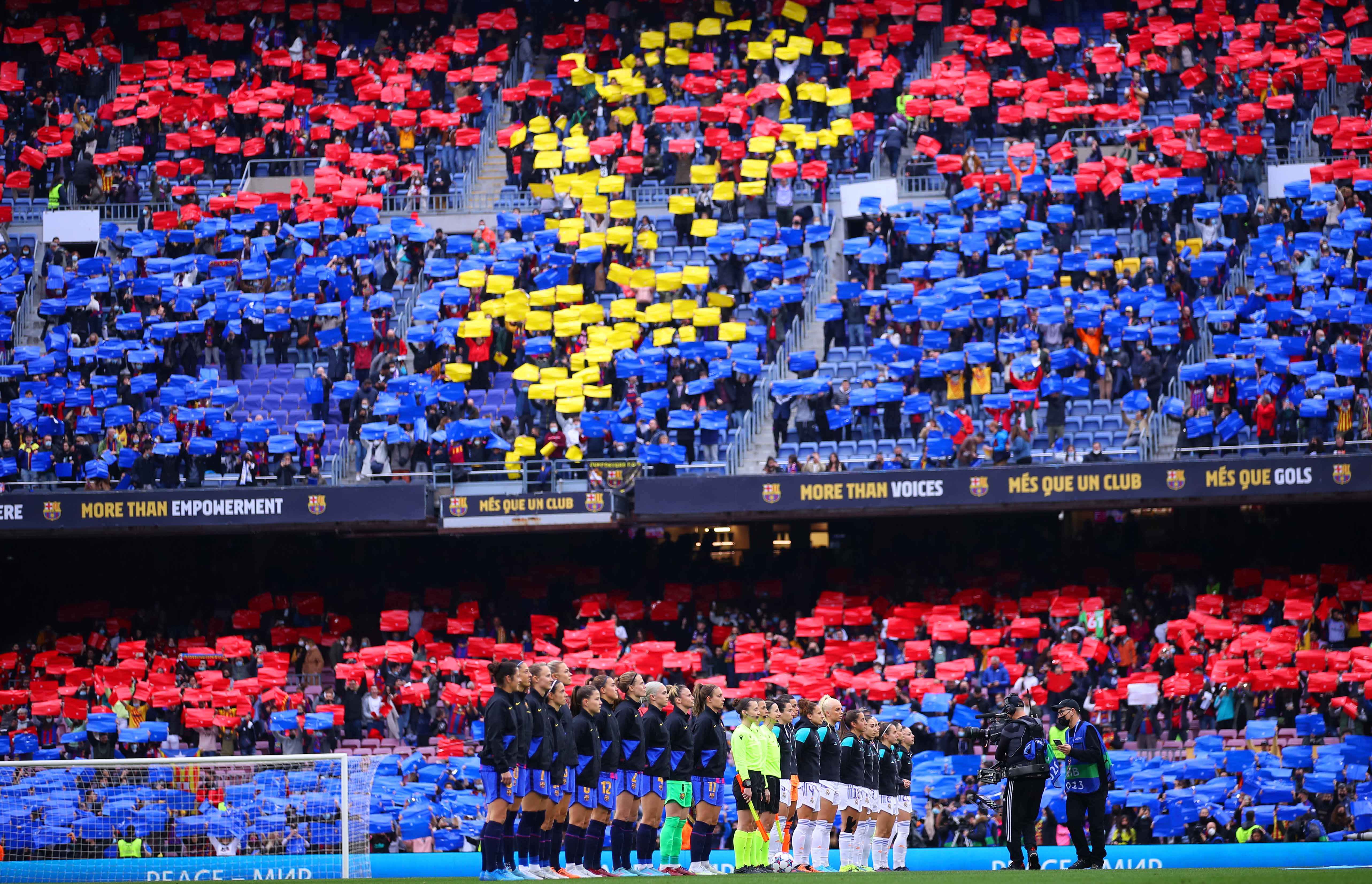 El Camp Nou registró el record de mayor asistencia en un partido de fútbol femenino en los cuartos de final ante el Real Madrid. Un record que superaría semanas después en la eliminatoria ante el Wolfsburgo con 91.648 personas en las gradas. Eric Alonso/Getty Images
