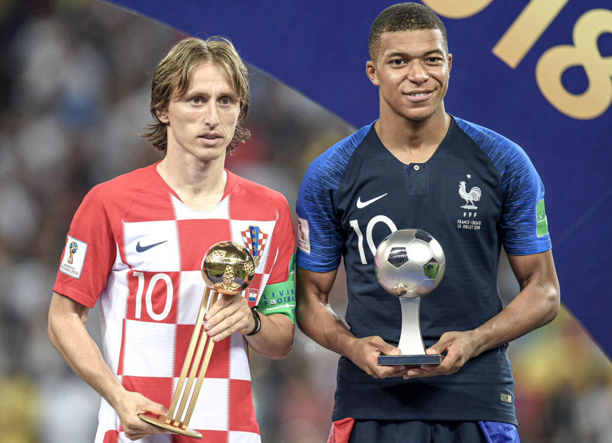 Bajo el mando de Dalic, Modric fue nombrado Balón de Oro en el Mundial de 2018, un evento donde Kylian Mbappé recibió el premio al mejor jugador joven. Matthias Hangst/Getty Images