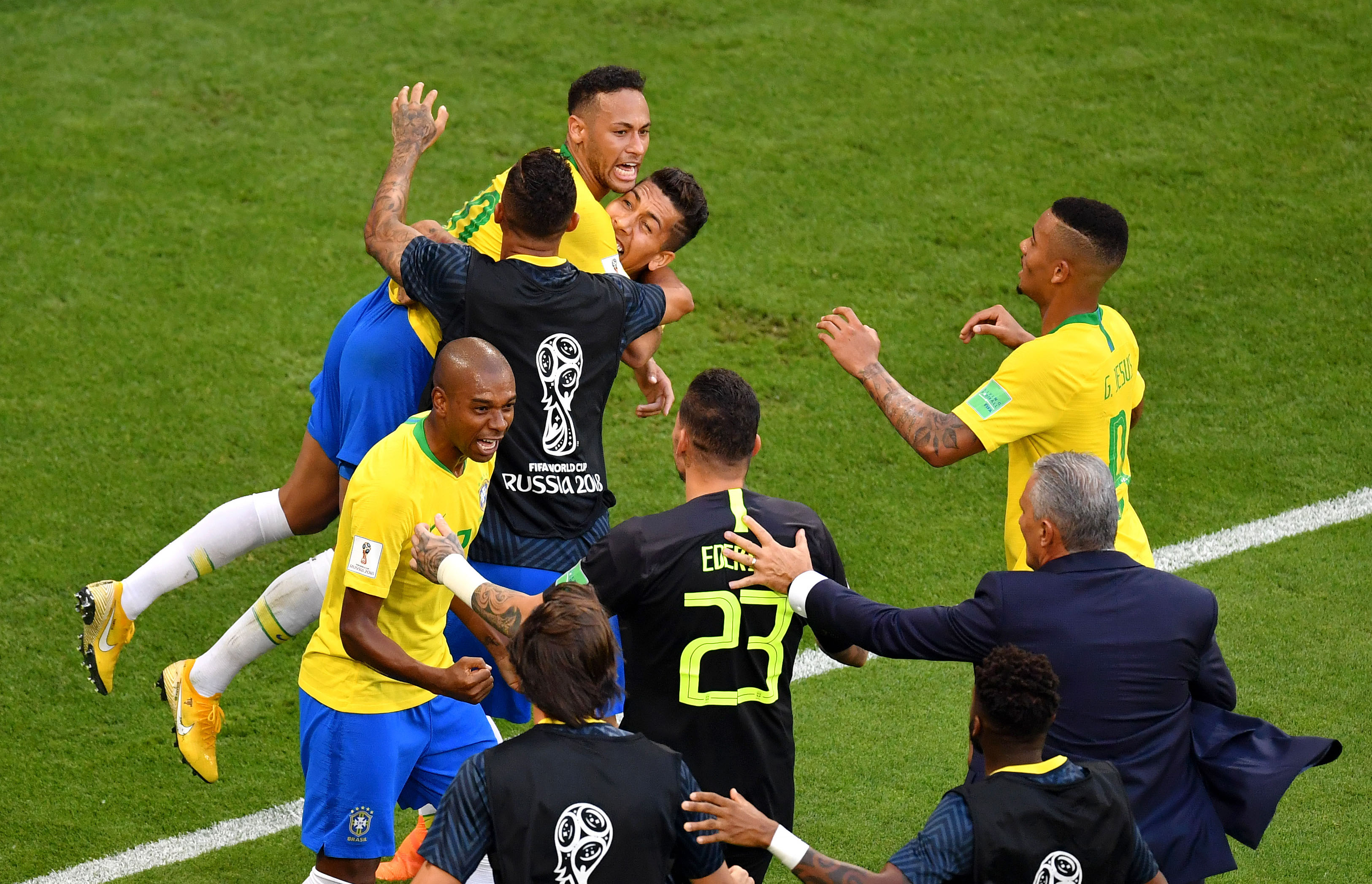 Después de pasar como primera de grupo en el Mundial 2018, Brasil, bajo la dirección de Tite (derecha) eliminó a México en octavos de final. Héctor Vivas/Getty Images