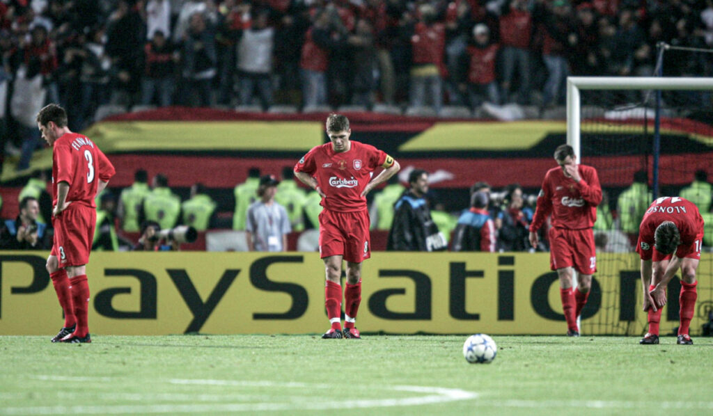 El Liverpool se fue al descanso con un 3-0 en contra en la final de la Champions League 2005 ante el Milan. Clive Brunskill/Getty Images
