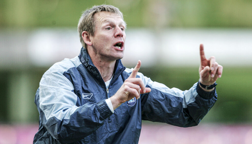 Stuat Pearce fue entrenador de Riera en su etapa en el Manchester City.