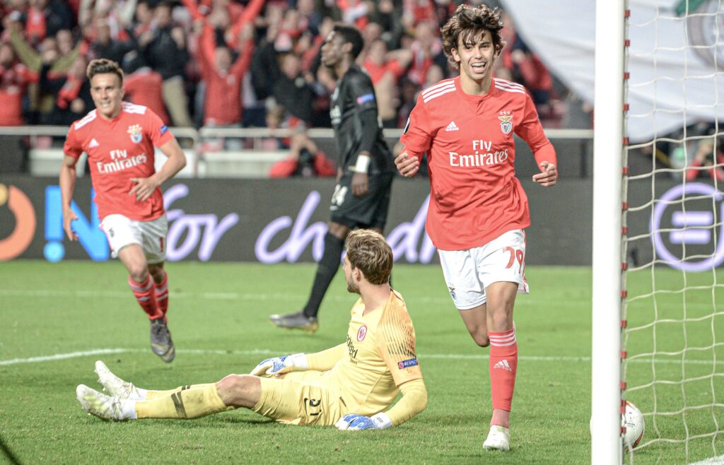 Paiva fue entrenador de las categorías inferiores del Benfica, de donde ha salido futbolistas como João Félix.