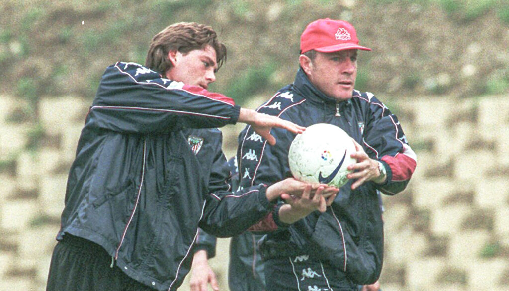 Julen Guerrero entrenando con Luis Fernández