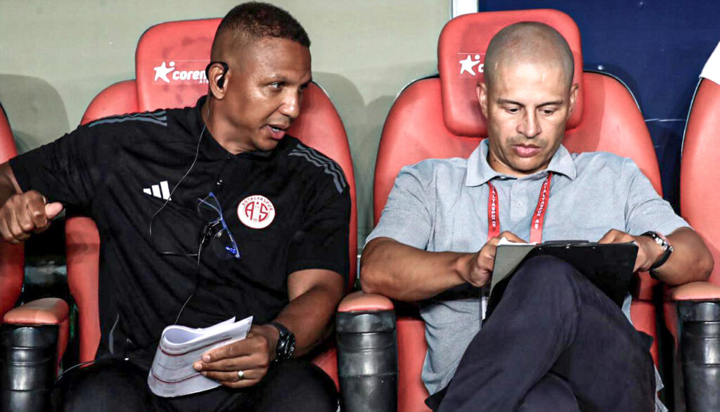 Alex de Souza, entrenador del Antalyaspor.