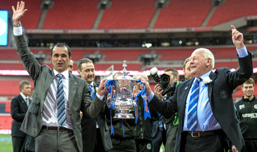 Roberto Martínez celebra la FA Cup con el Wigan