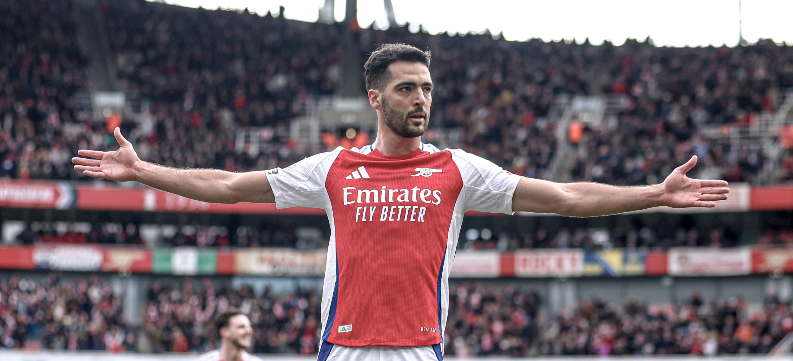 Mikel Merino: rol como delantero en el ataque del Arsenal