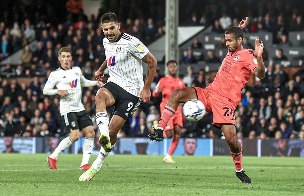 Alexandr Mitrovic, delantero del Fulham de Marco Silva