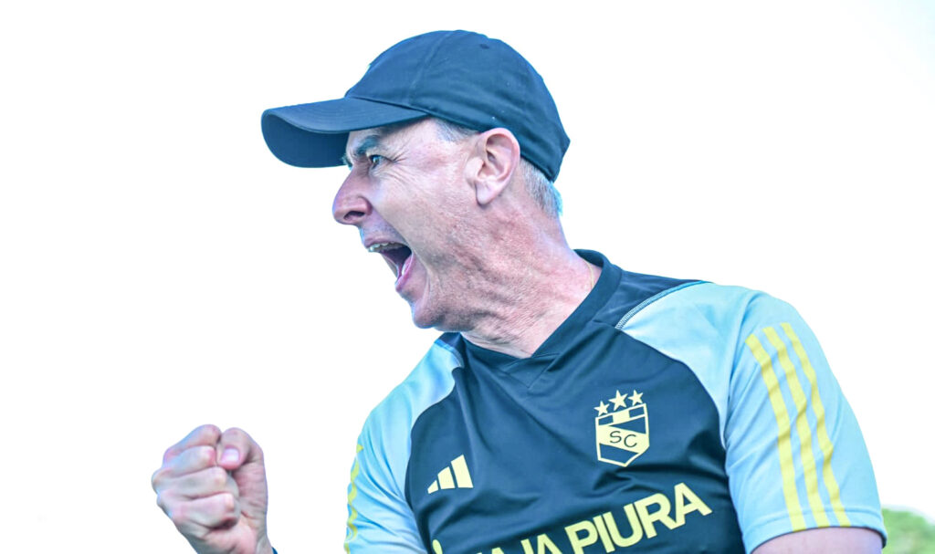 Tiago Nunes tomou a decisão de sair do Brasil para treinar. O Sporting Cristal, do Peru, foi seu primeiro clube fora de terras brasileiras. Fotografia cortesia de Tiago Nunes 