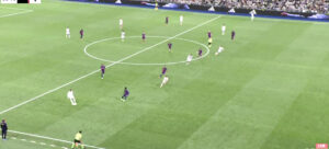 Informe táctico: ¿Por qué genera dudas la línea de fuera de juego del Barcelona de Hansi Flick?