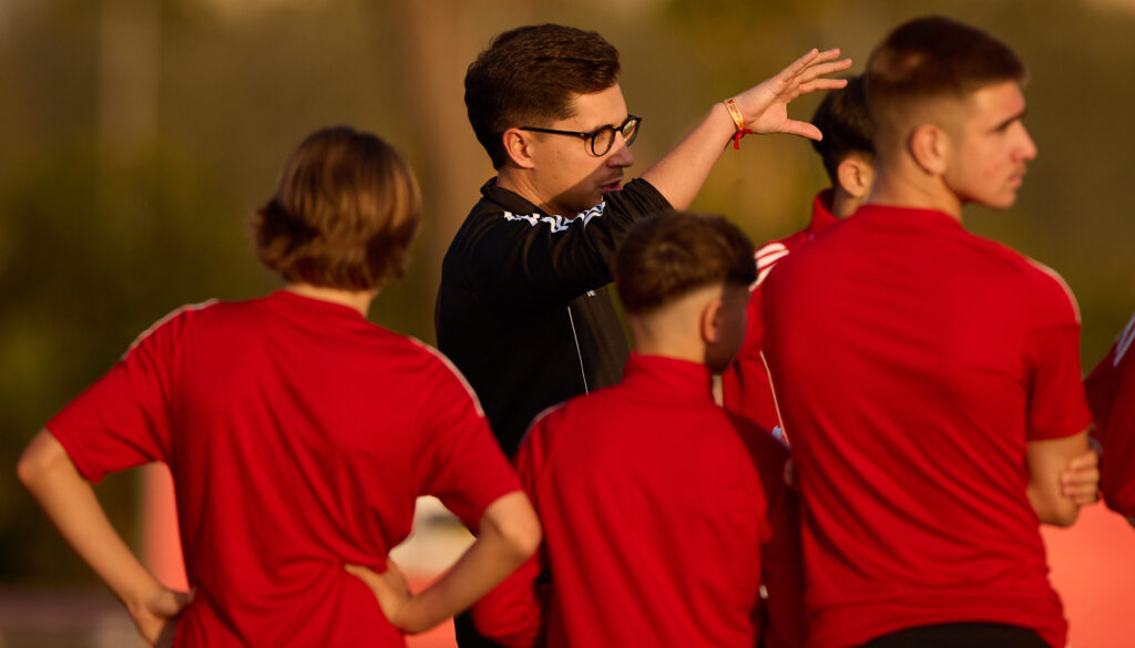 La cantera del Sevilla cuenta también con un sólido proyecto en el fútbol-7, que es un paso previo al fútbol once. Fran Santiago para Coaches' Voice/Getty Images