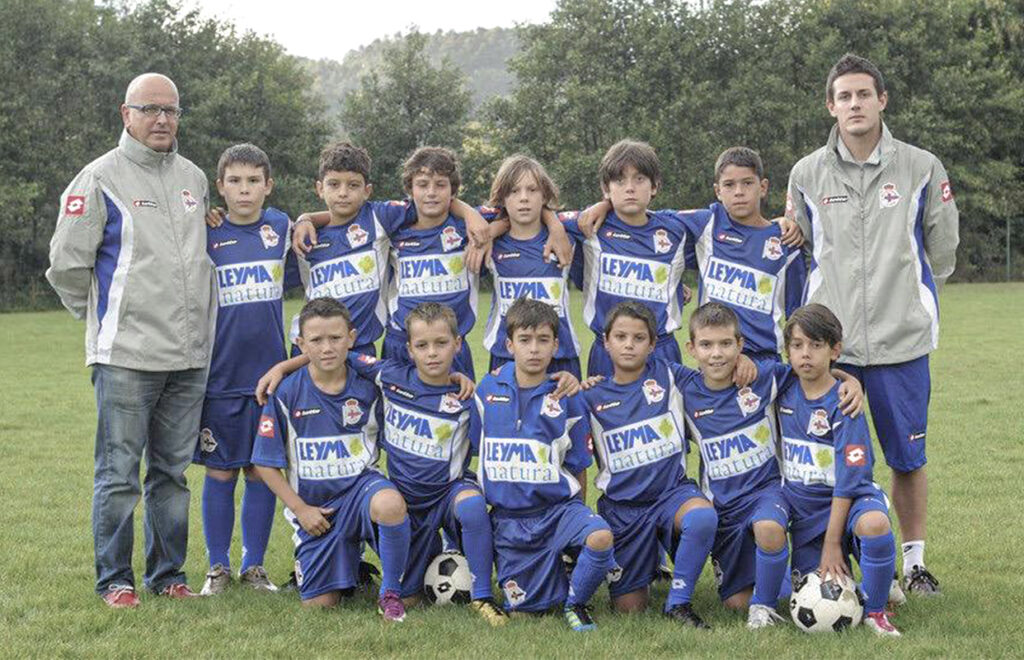 García Gómez en sus primeros años como entrenador en la academia del Deportivo de La Coruña. Fotografía cortesía de Ismael García Gómez