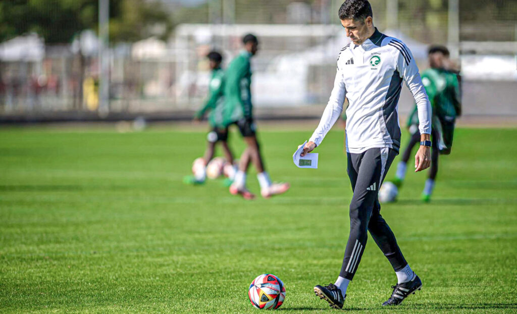 David Martínez comenzó su carrera como entrenador en la academia del Villarreal. Desde entonces reúne una amplia experiencia en diferentes países y junto a entrenadores de renombre. Fotografía cortesía de David Martínez