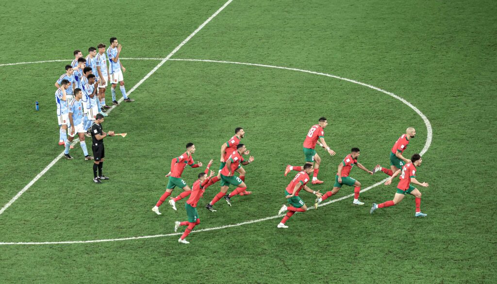 Le Maroc a terminé premier de la phase de groupes. Son adversaire suivant a été l'Espagne, une sélection qu'il a éliminée de la Coupe du monde aux tirages au but. Alex Grimm/Getty Images
